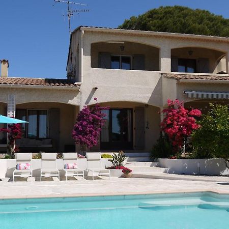 Grand Appartement Dans Maison Avec Piscine Privee Fréjus Dış mekan fotoğraf