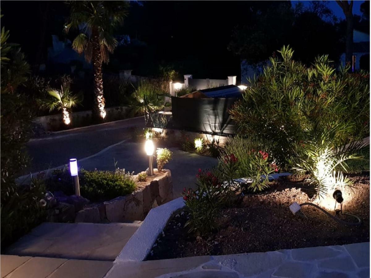 Grand Appartement Dans Maison Avec Piscine Privee Fréjus Dış mekan fotoğraf
