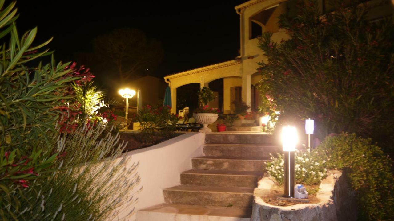 Grand Appartement Dans Maison Avec Piscine Privee Fréjus Dış mekan fotoğraf